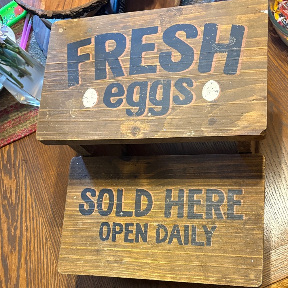 Rustic Wooden Step Stool with Fresh Eggs Design - Picture 2 of 6